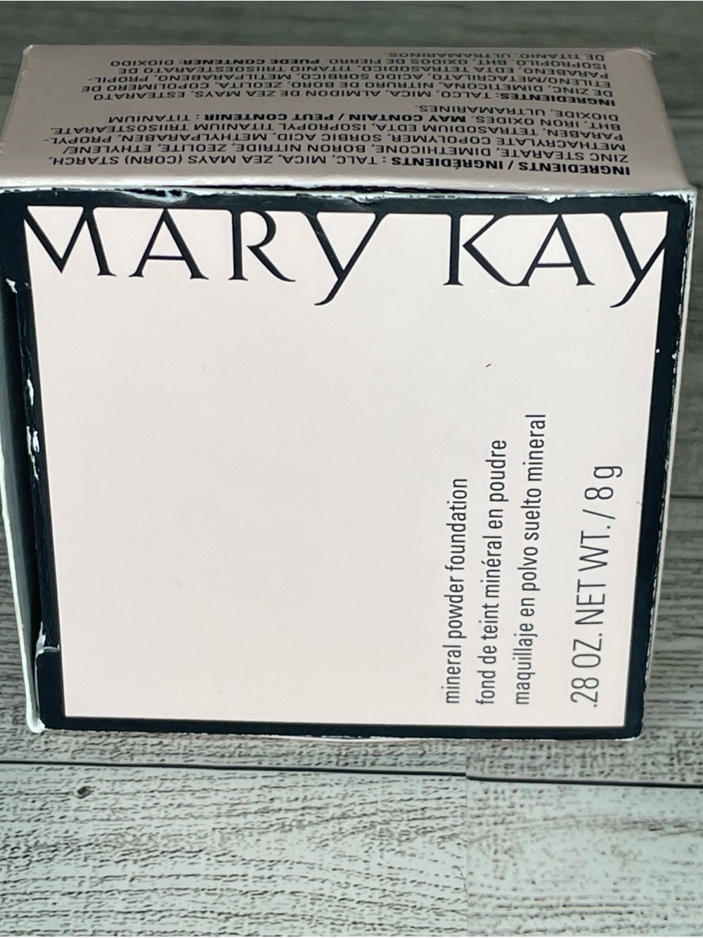Mary Kay Mineral Powder Foundation - Bronze #4 / New in Box